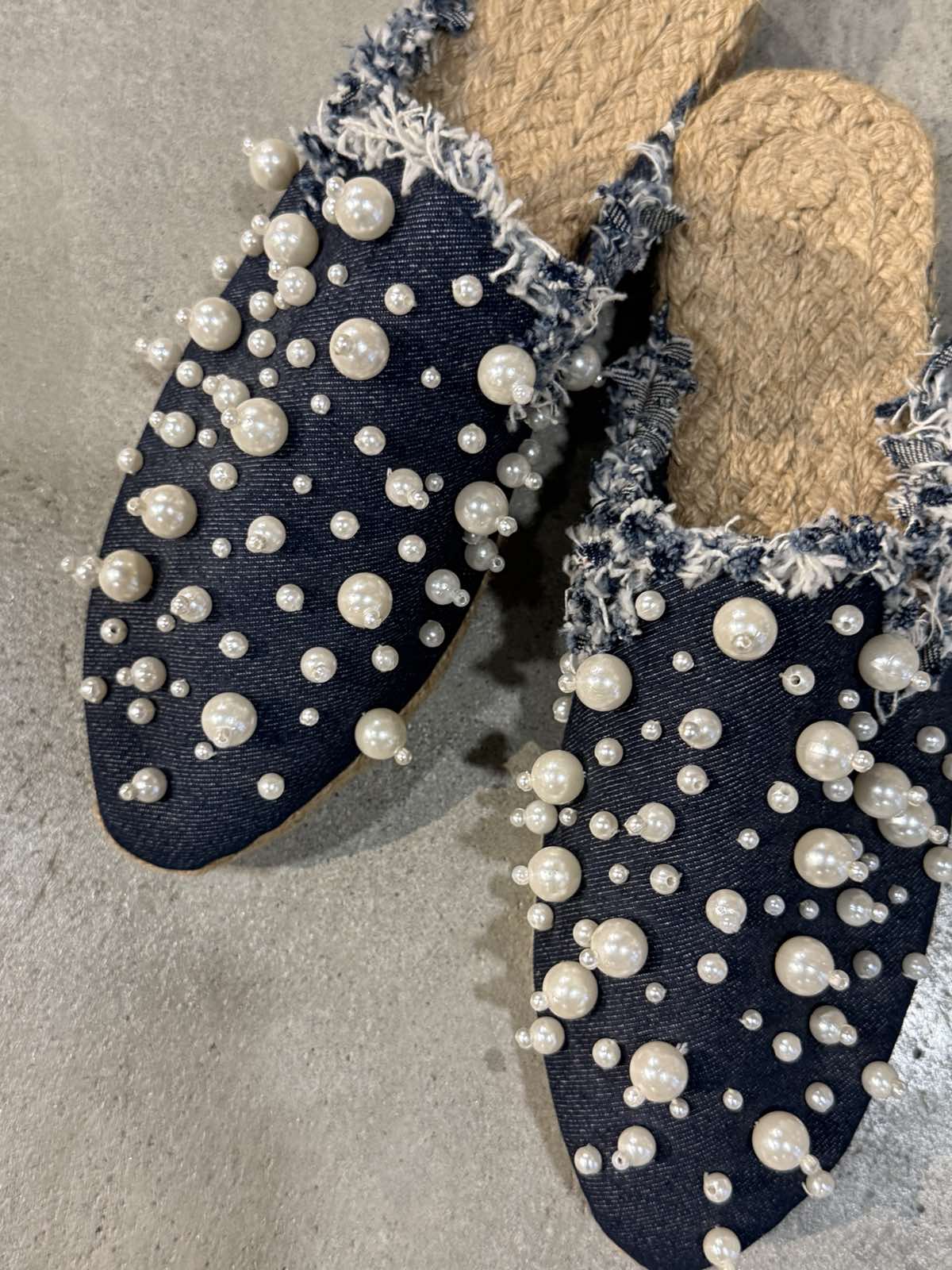 AI-SHE's Mules Pearl Fatigue in denim